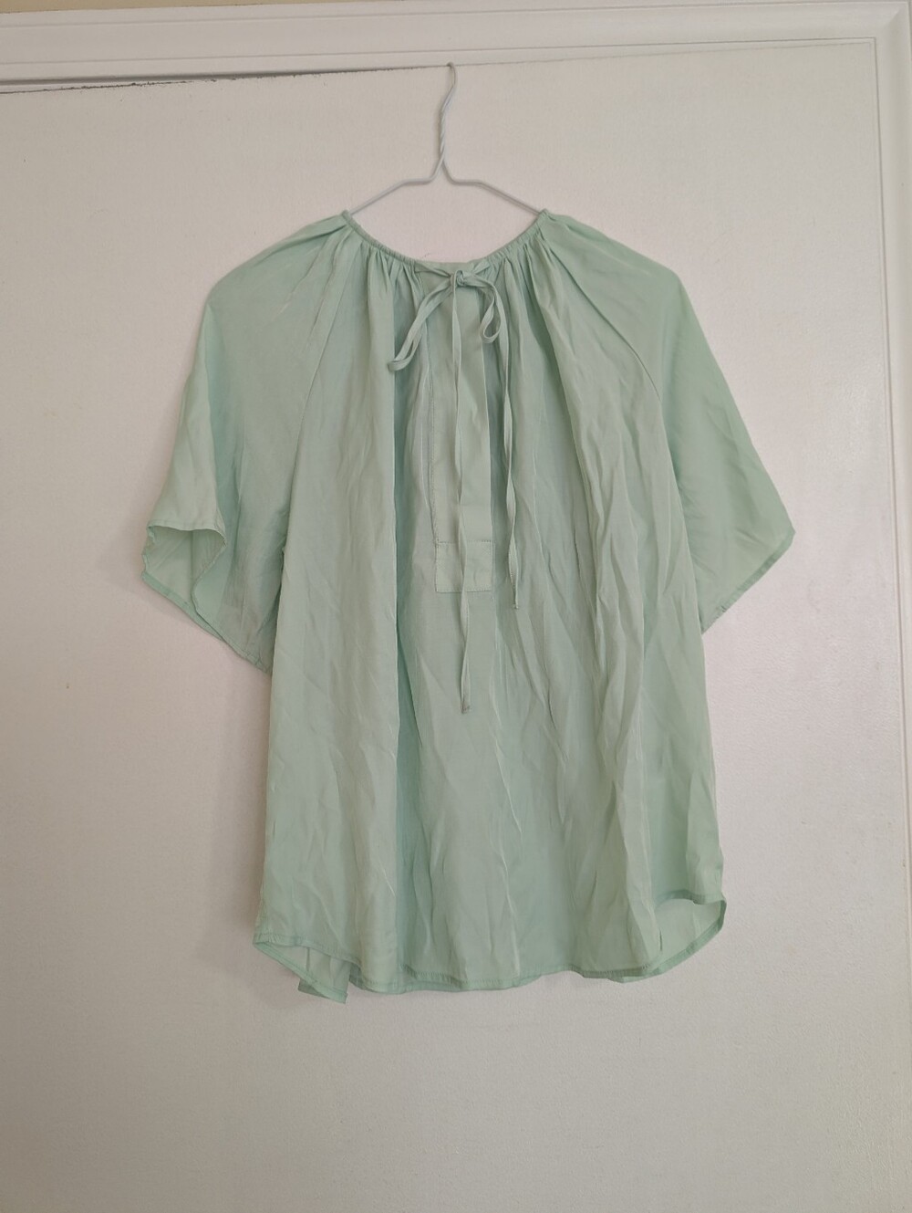 NWT H&M Mint Green Billow Flutter Sleeve Gathered Neck Tie Blouse Top XS